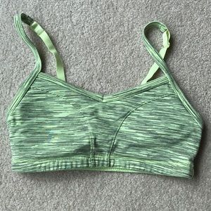 Lucy sports bra